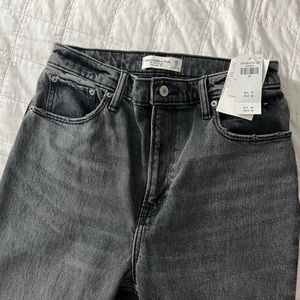 NWT Abercrombie Straight Jeans